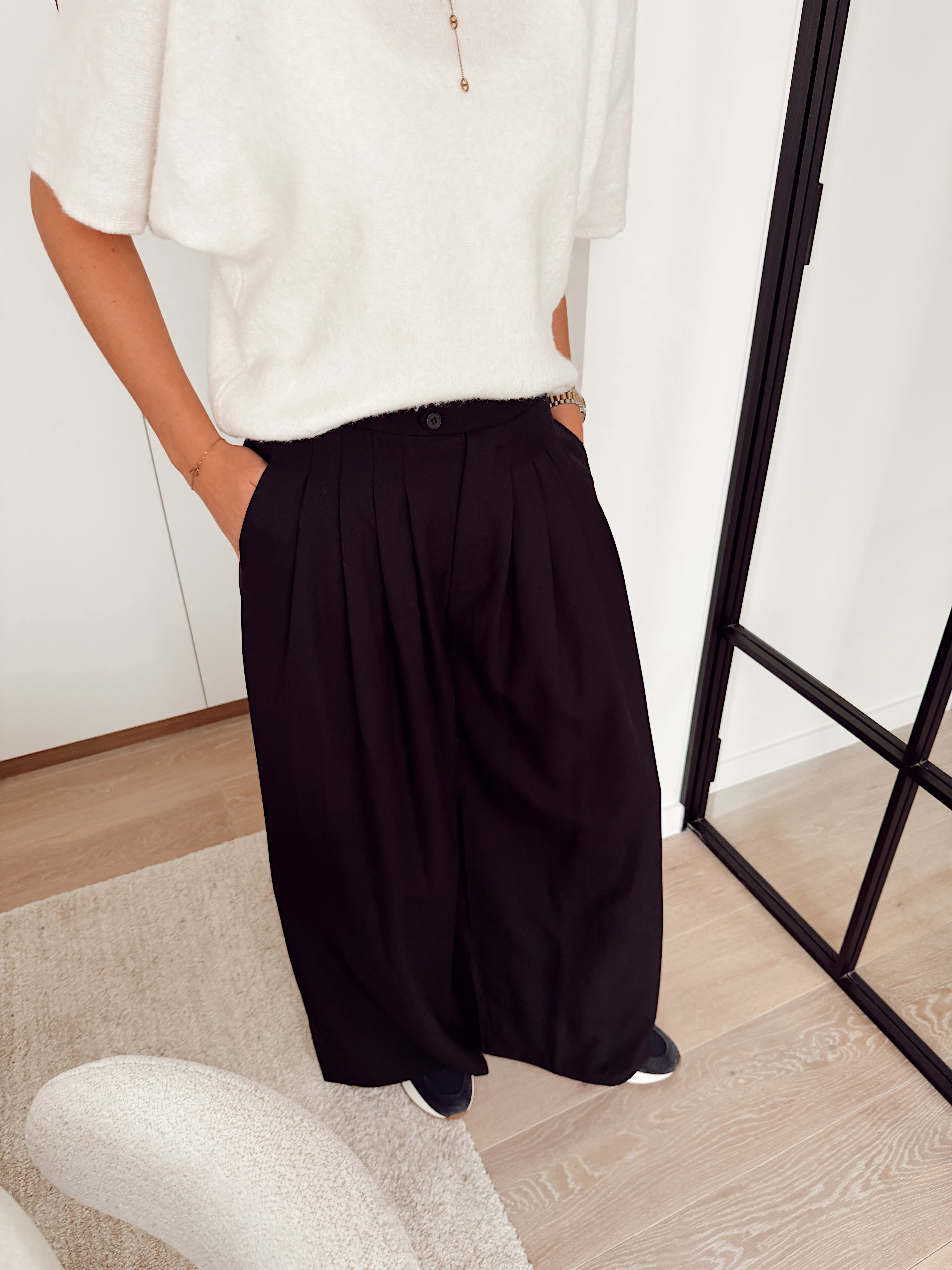 Wide black plisse pantalon k02825